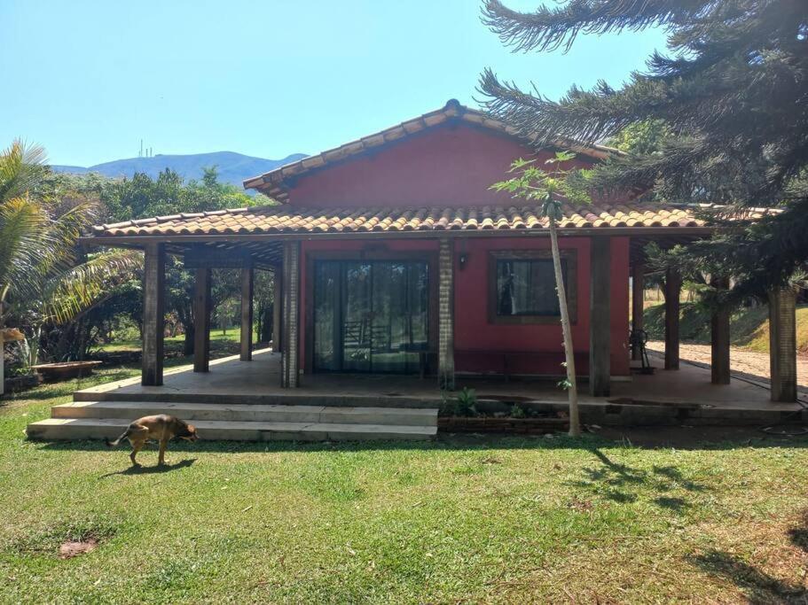 Villa Sitio Da Tia Lucia Perto Da Montanha Brumadinho Exterior foto
